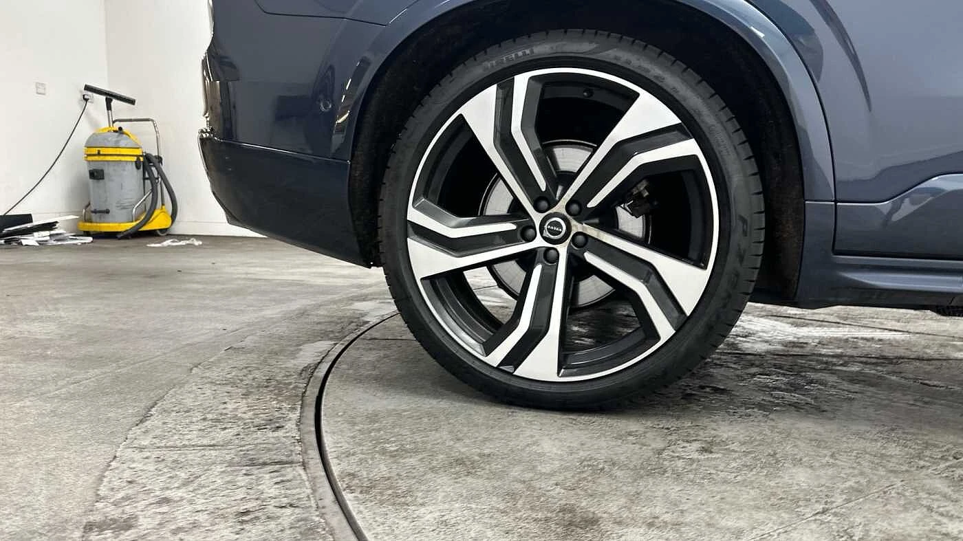 Volvo-XC90-image-9