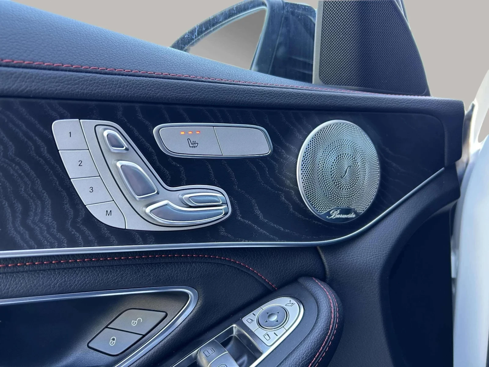 Mercedes-Benz-C-Klasse-image-10