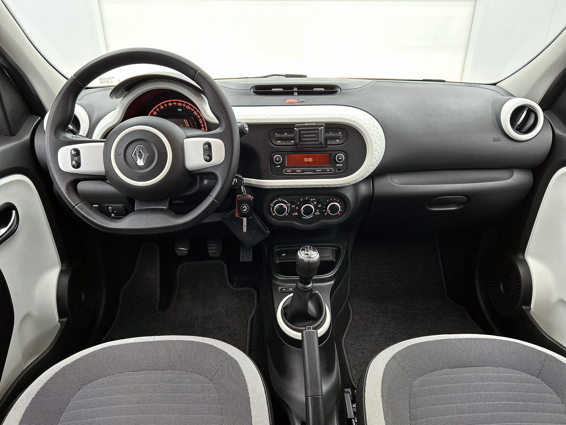 Renault-Twingo-image-9