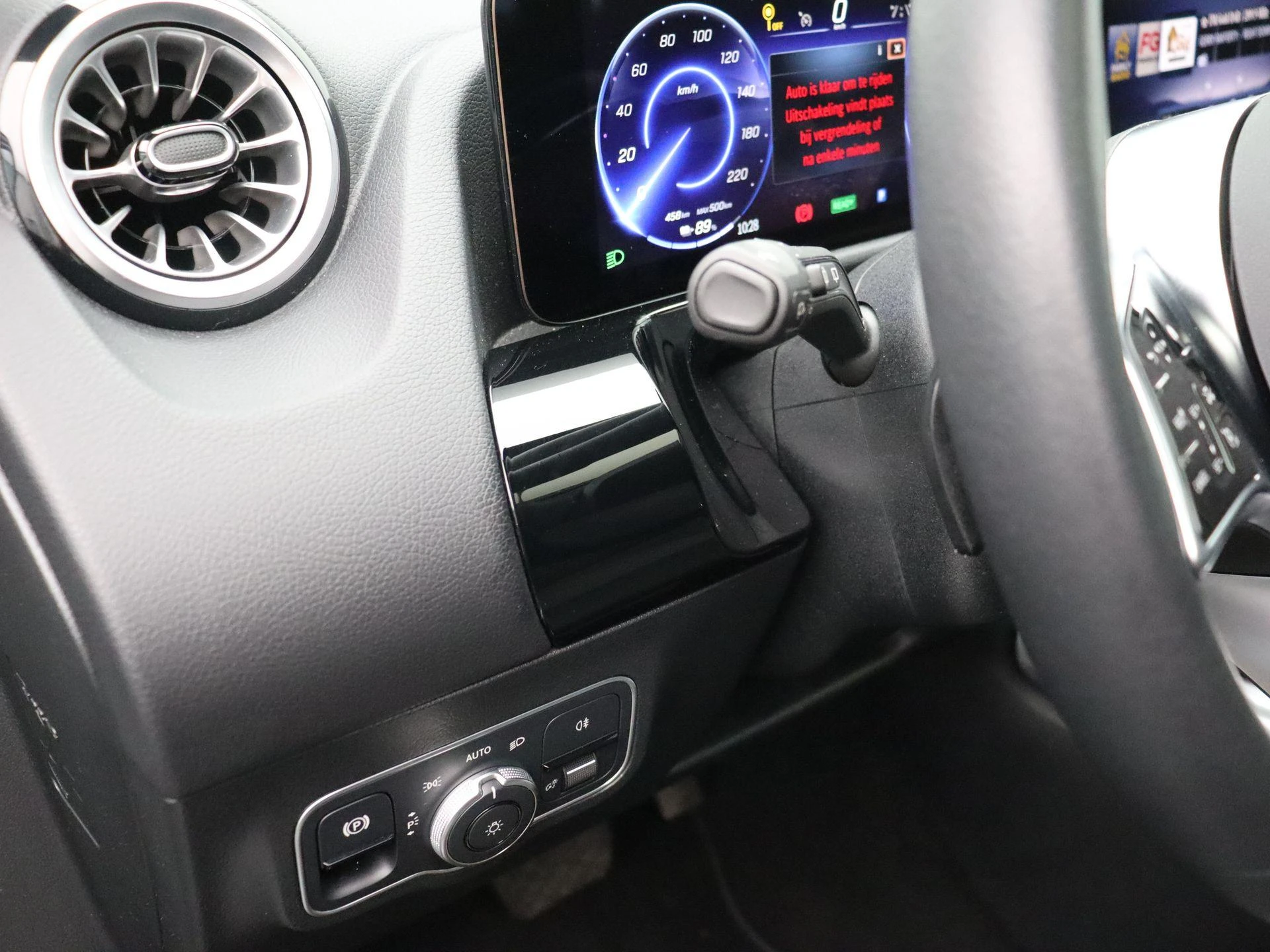Mercedes-Benz EQA 250+ Business Line + PANO DAK + CARPLAY + CAMERA +