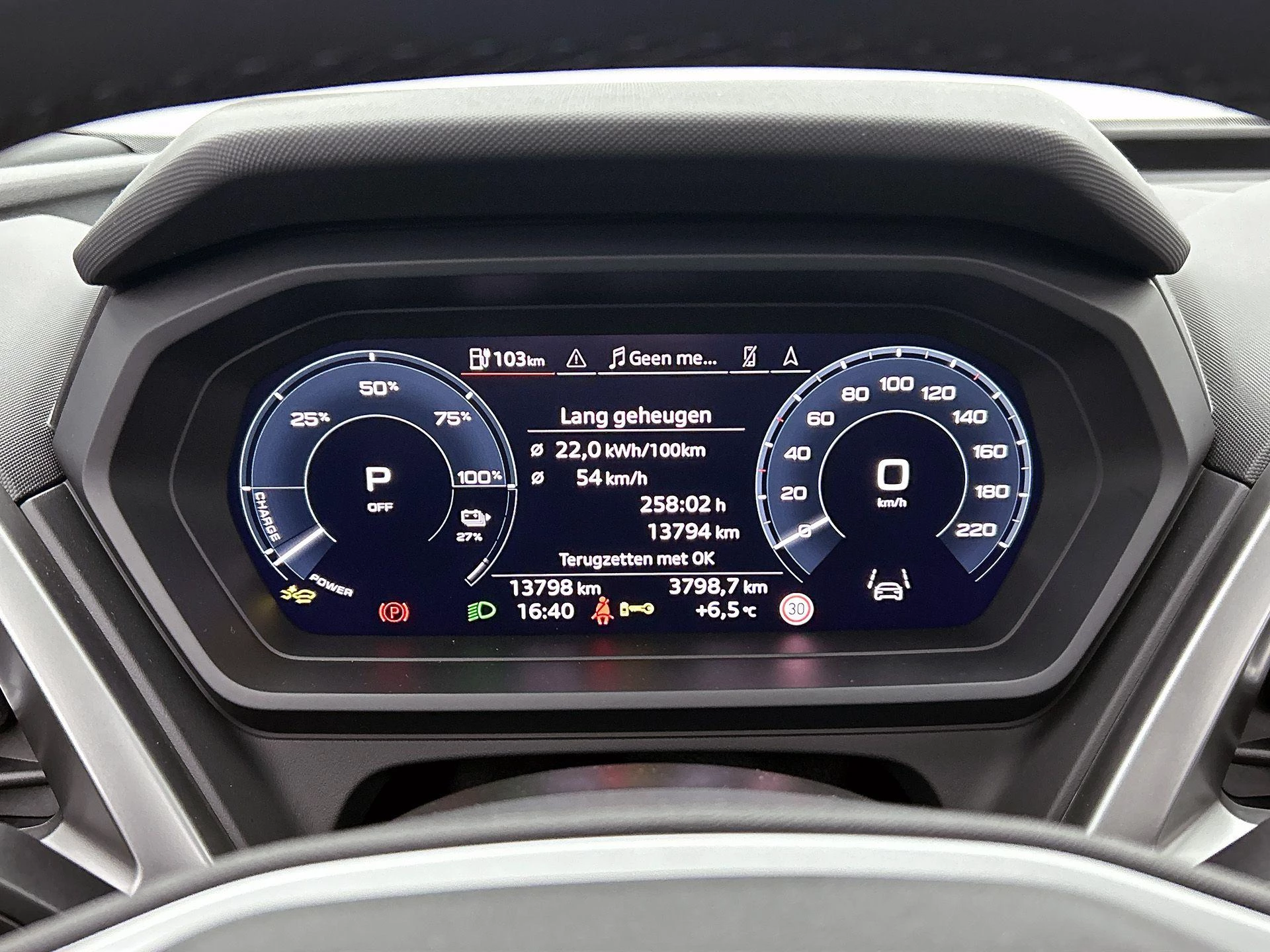 Audi-Q4 e-tron-image-16