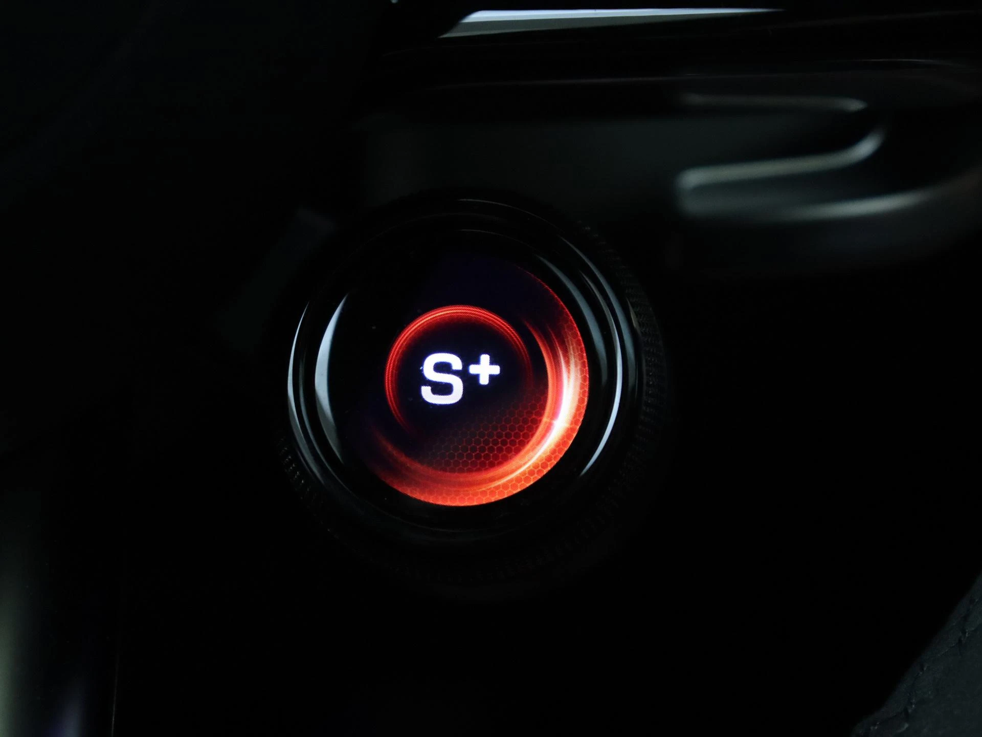 Mercedes-Benz-S-Klasse-image-18