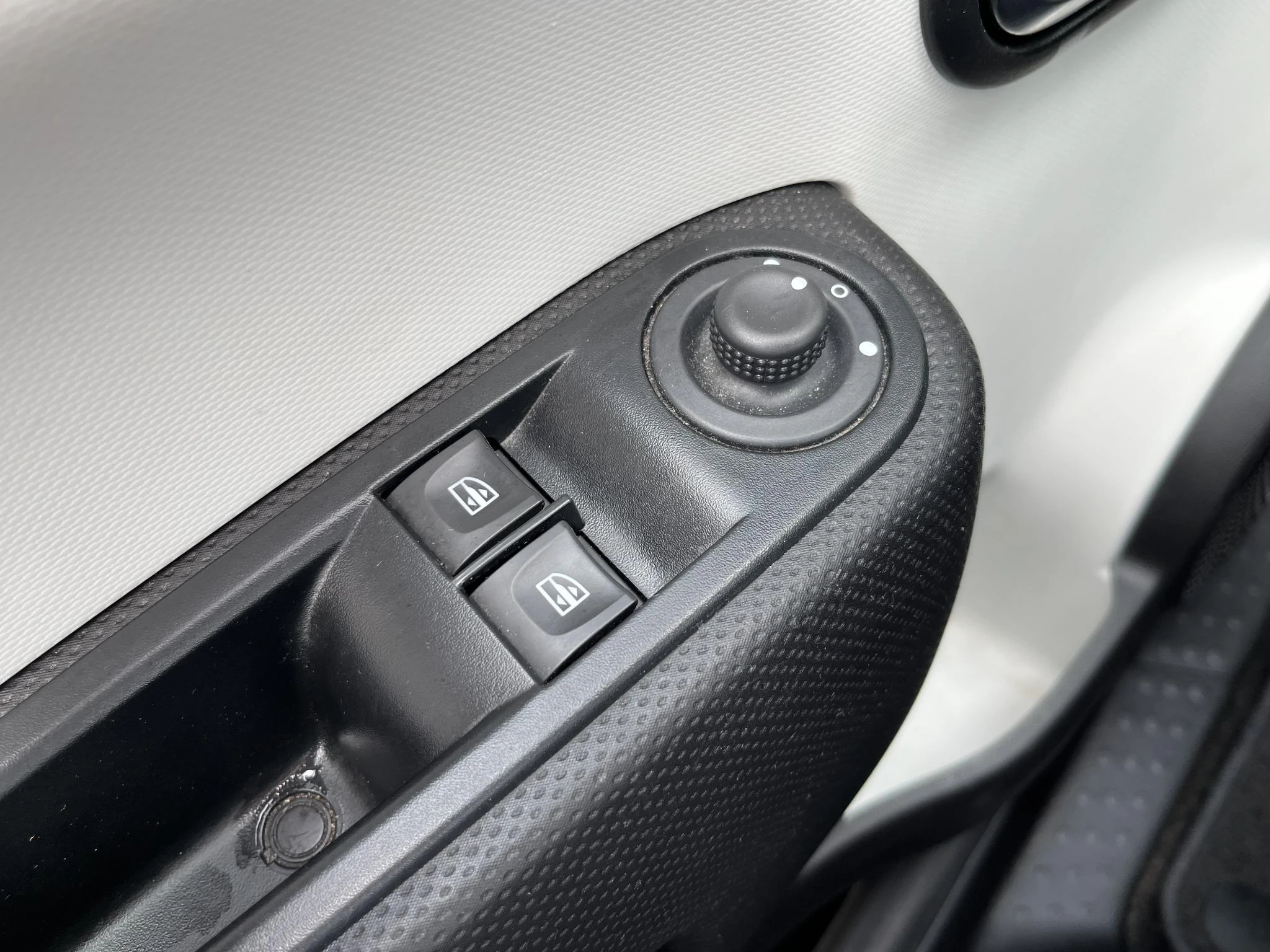 Renault-Twingo-image-11