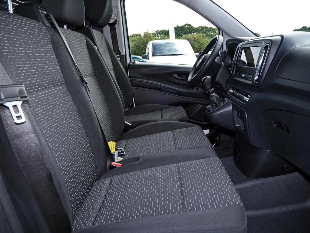 Mercedes-Benz-Vito 116-image-12
