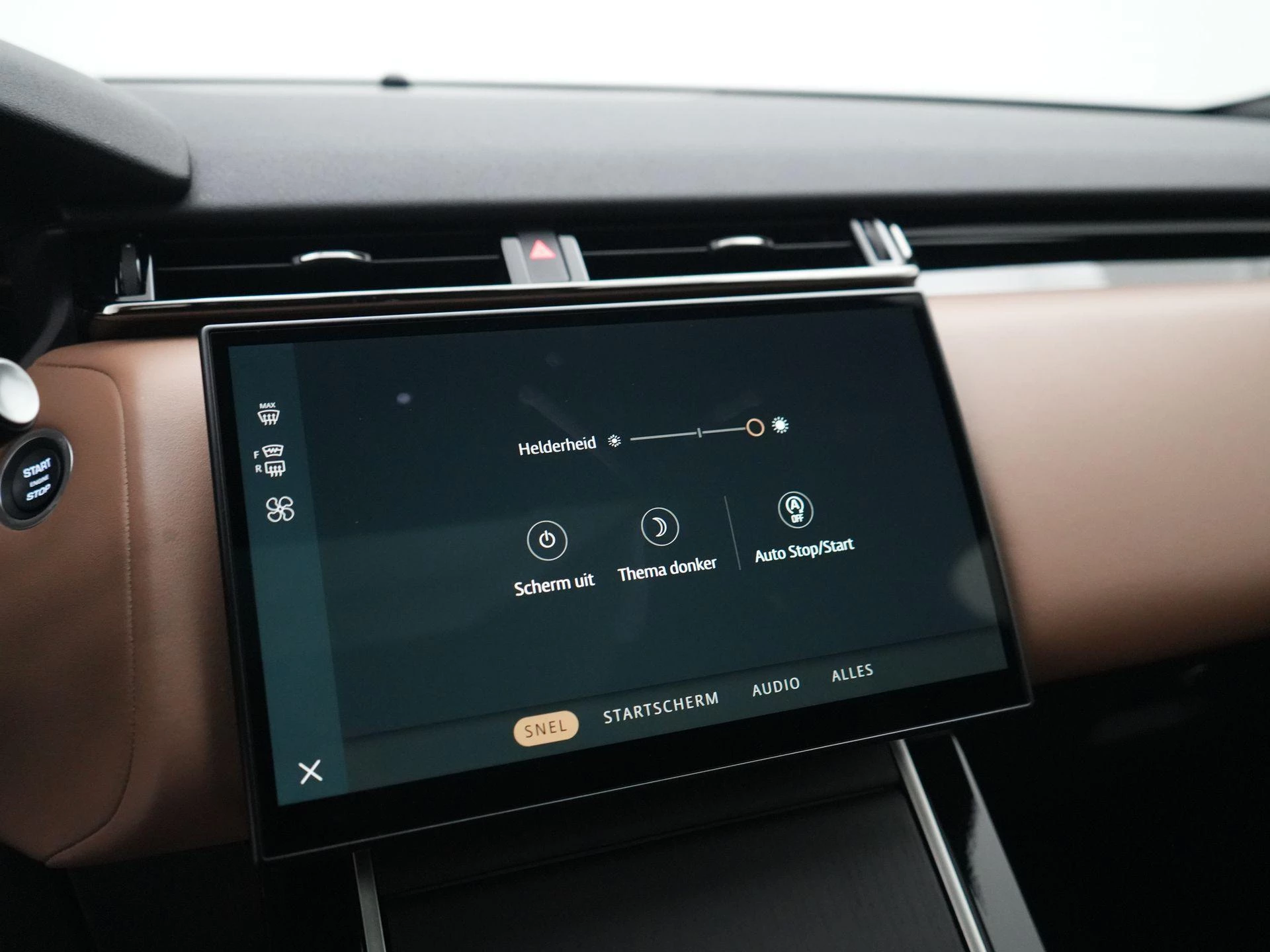 Land Rover-Range Rover Velar-image-24