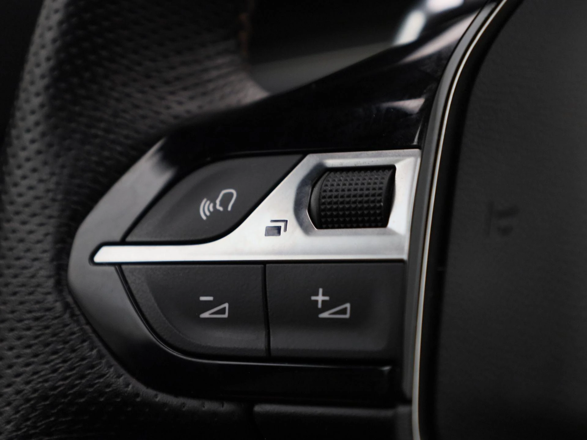 Peugeot-508-image-18