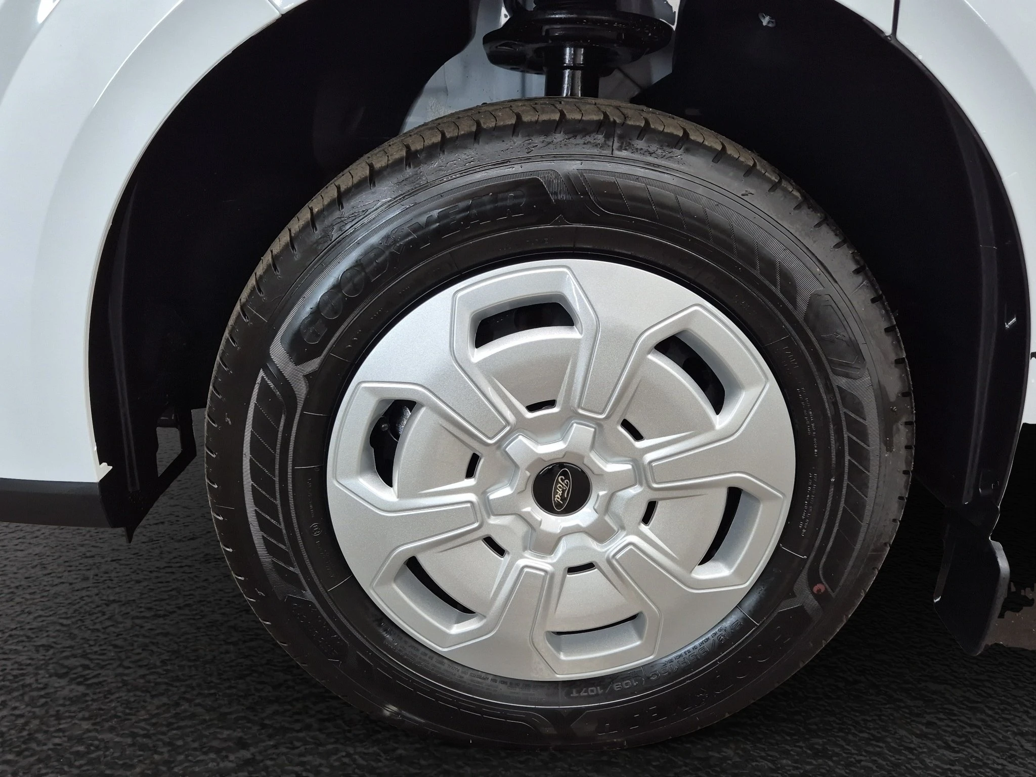 Ford-Transit Custom-image-8