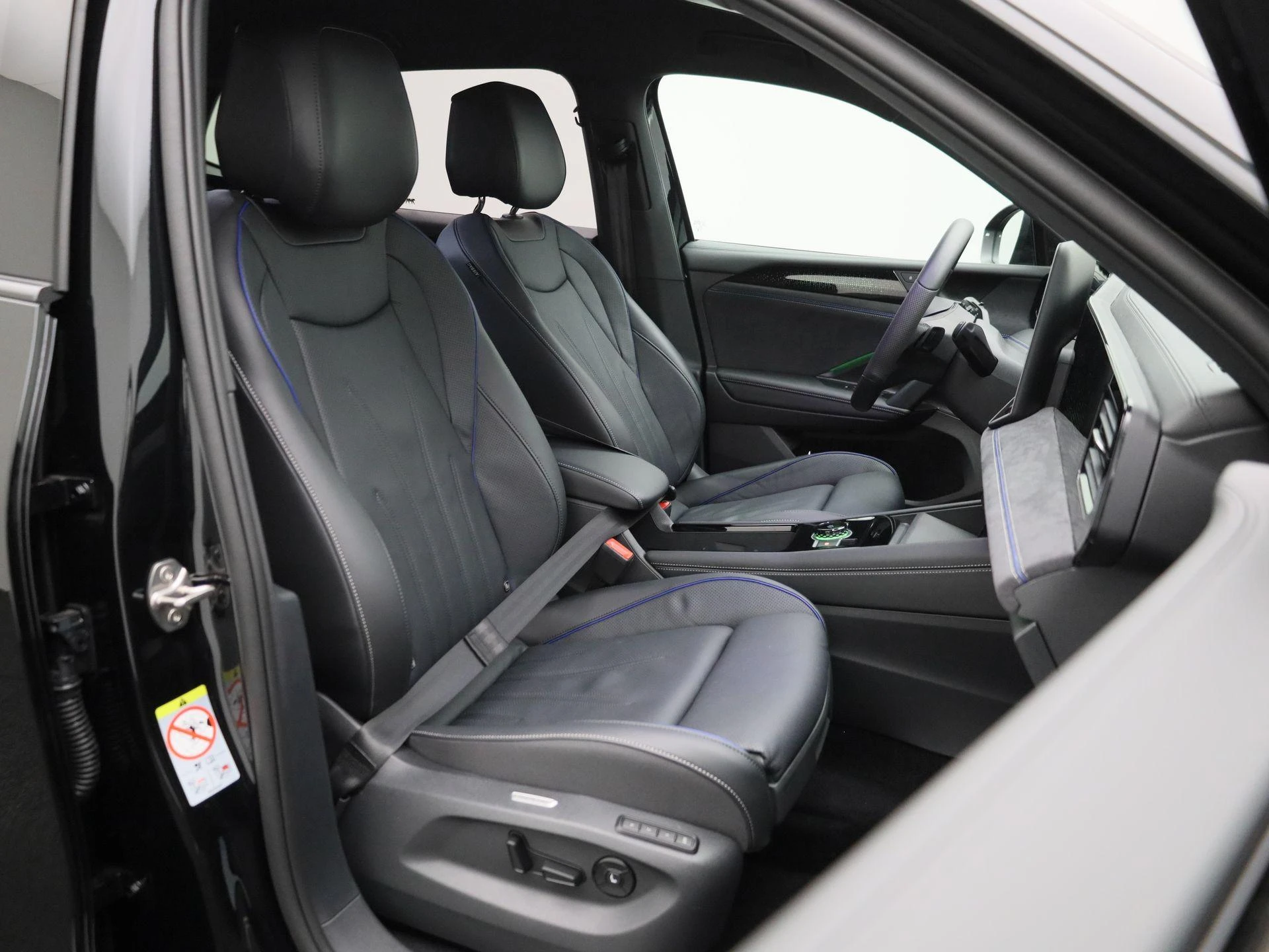 Volkswagen-Tiguan-image-37