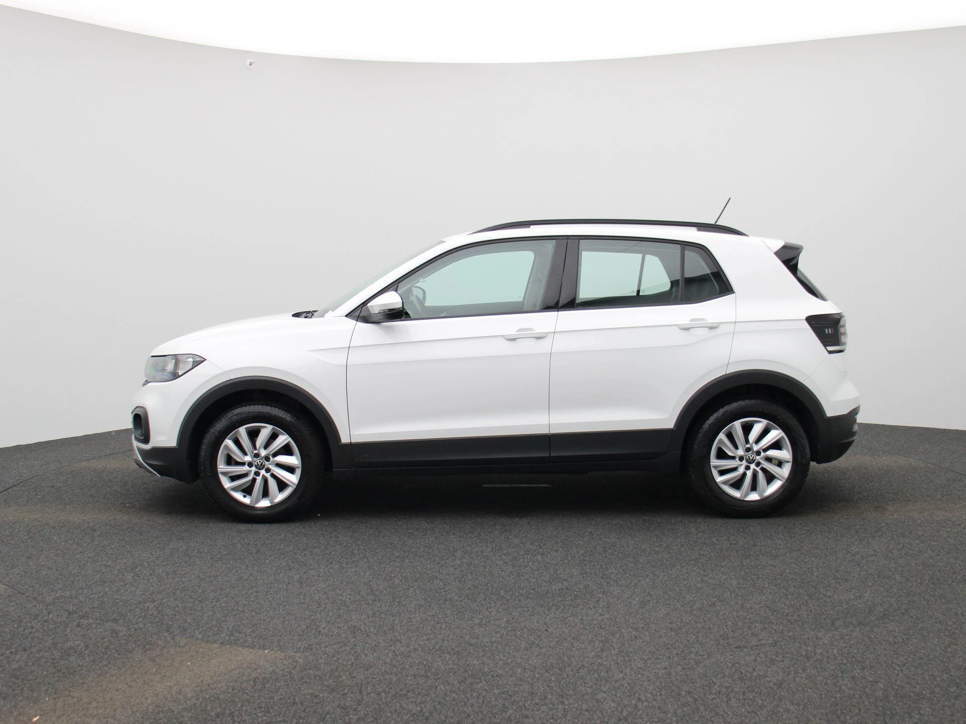 Volkswagen-T-Cross-image-3