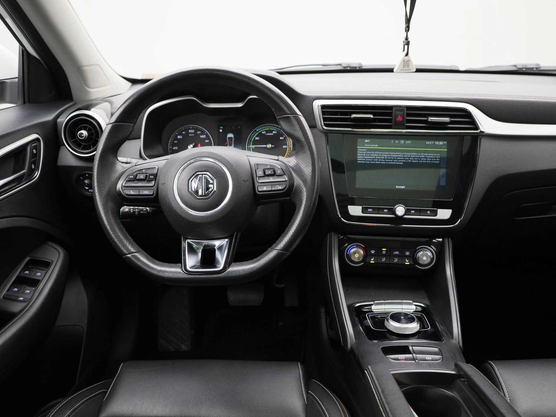 MG-ZS EV-image-6