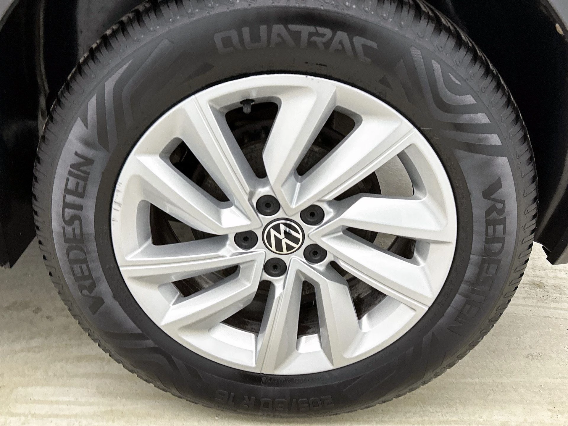 Volkswagen-T-Cross-image-29