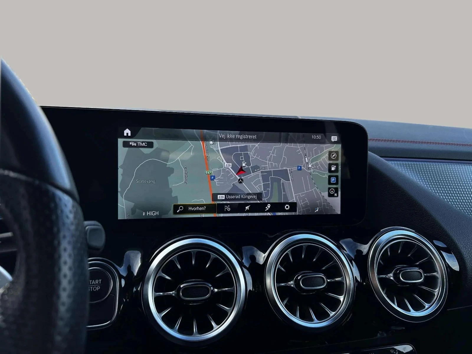 Mercedes-Benz-EQA-image-17