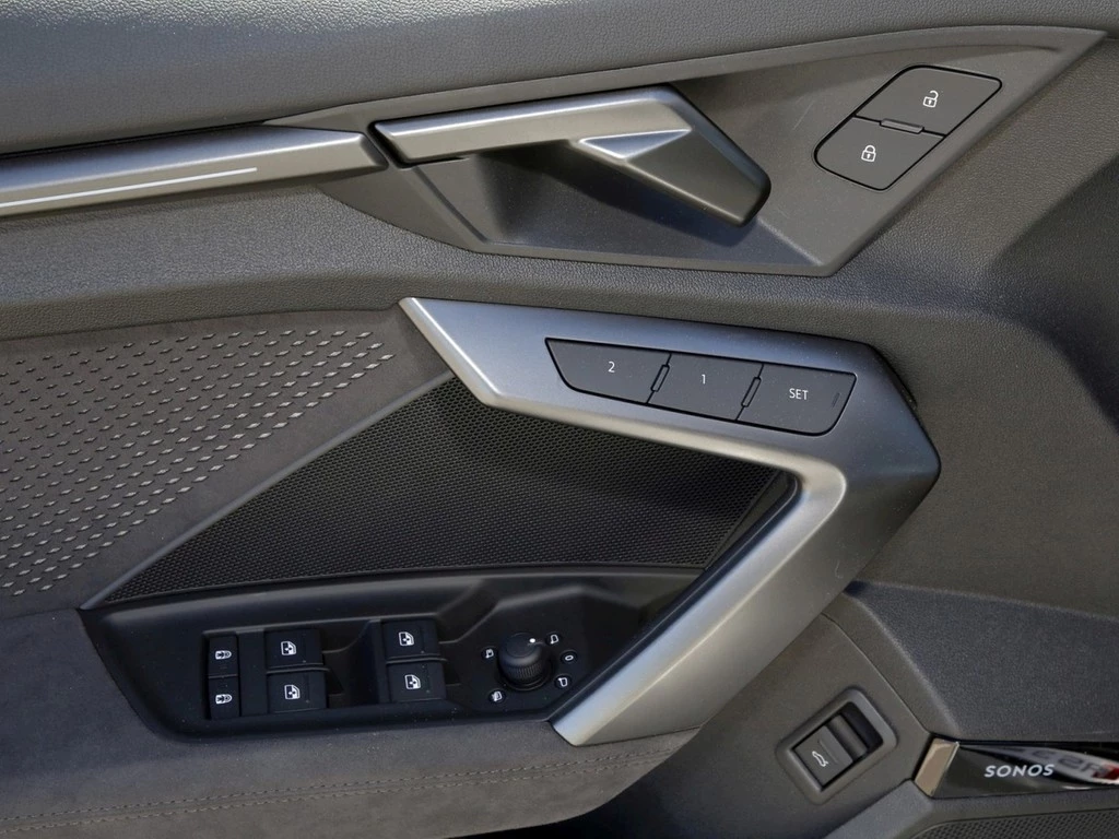 Audi RS3 Lim UPE 90.165 Individual 280 Navi Matrix