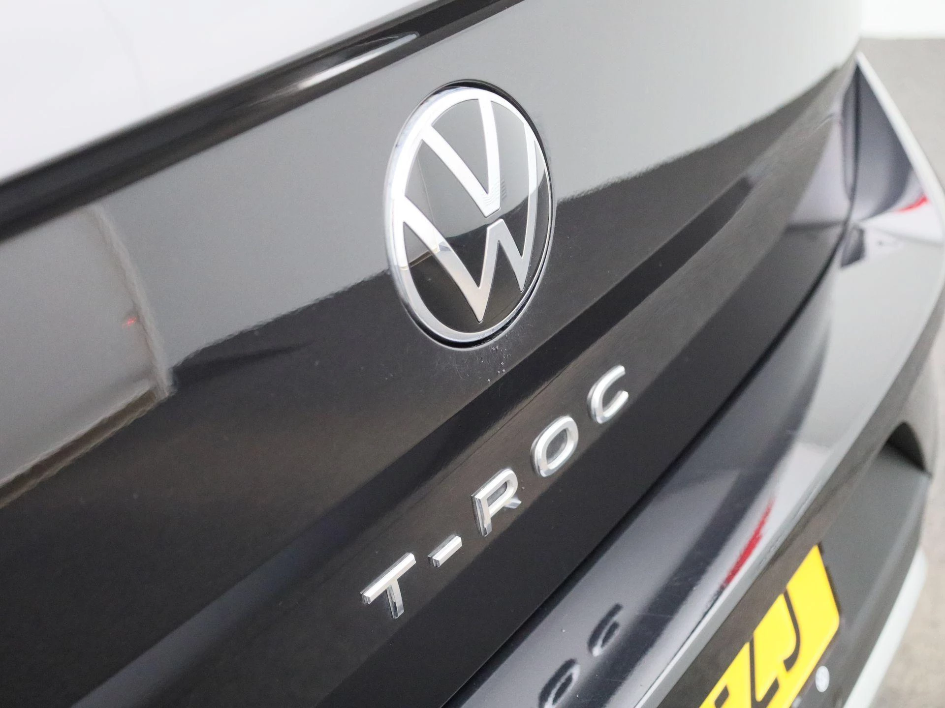 Volkswagen-T-Roc-image-26