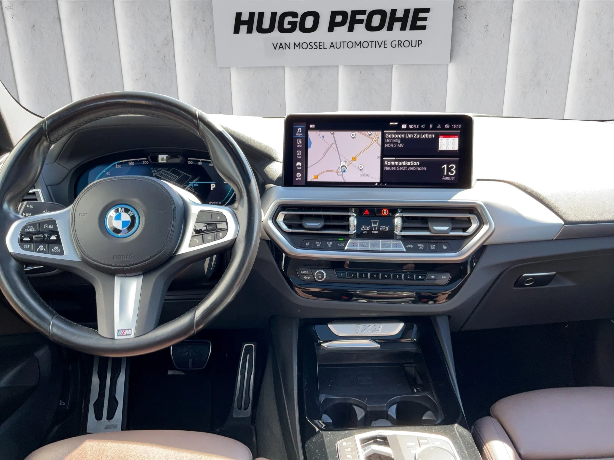 BMW-iX3-image-11