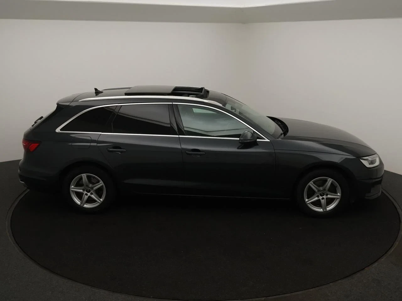 Audi-A4-image-15