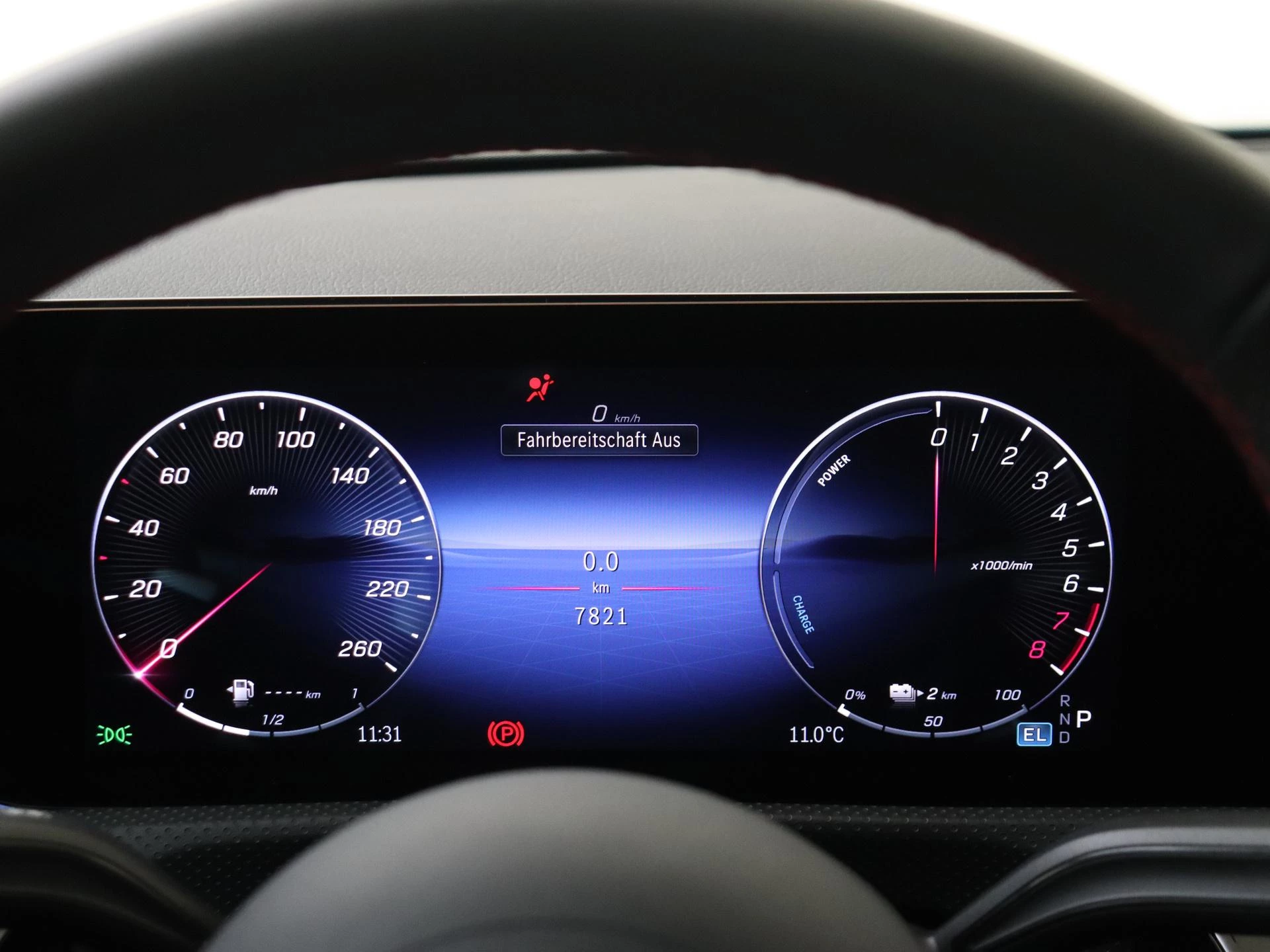 Mercedes-Benz-CLA-image-10