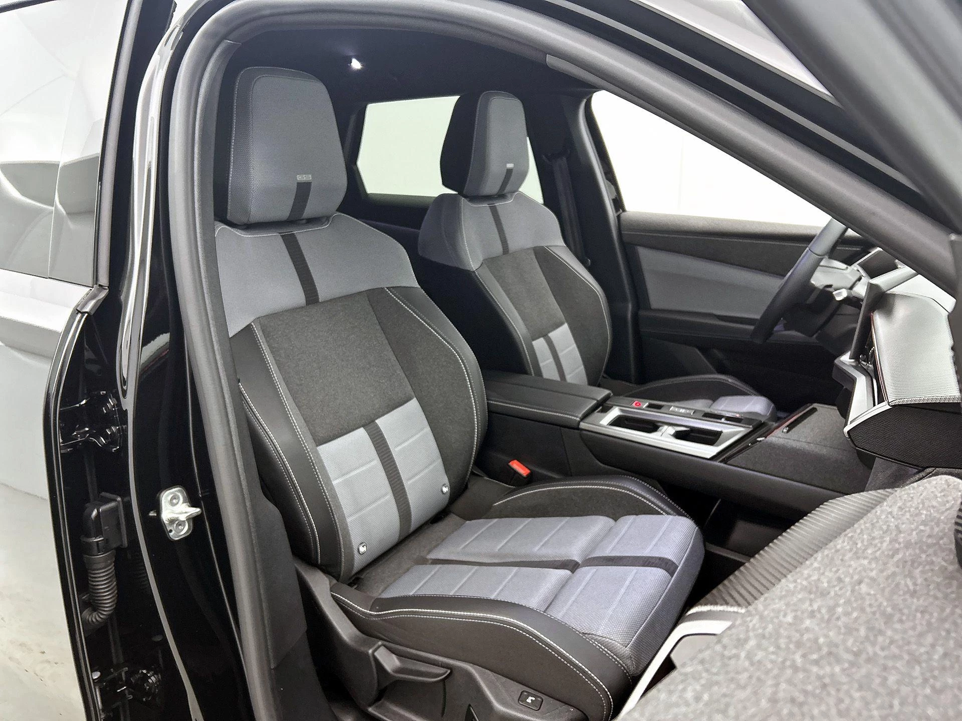 Opel Grandland 1.2 Turbo Hybrid GS