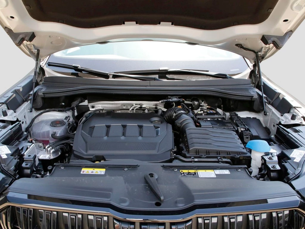 Škoda Kodiaq Sportline 2.0 TDI UPE 61.490 Pano Assist+