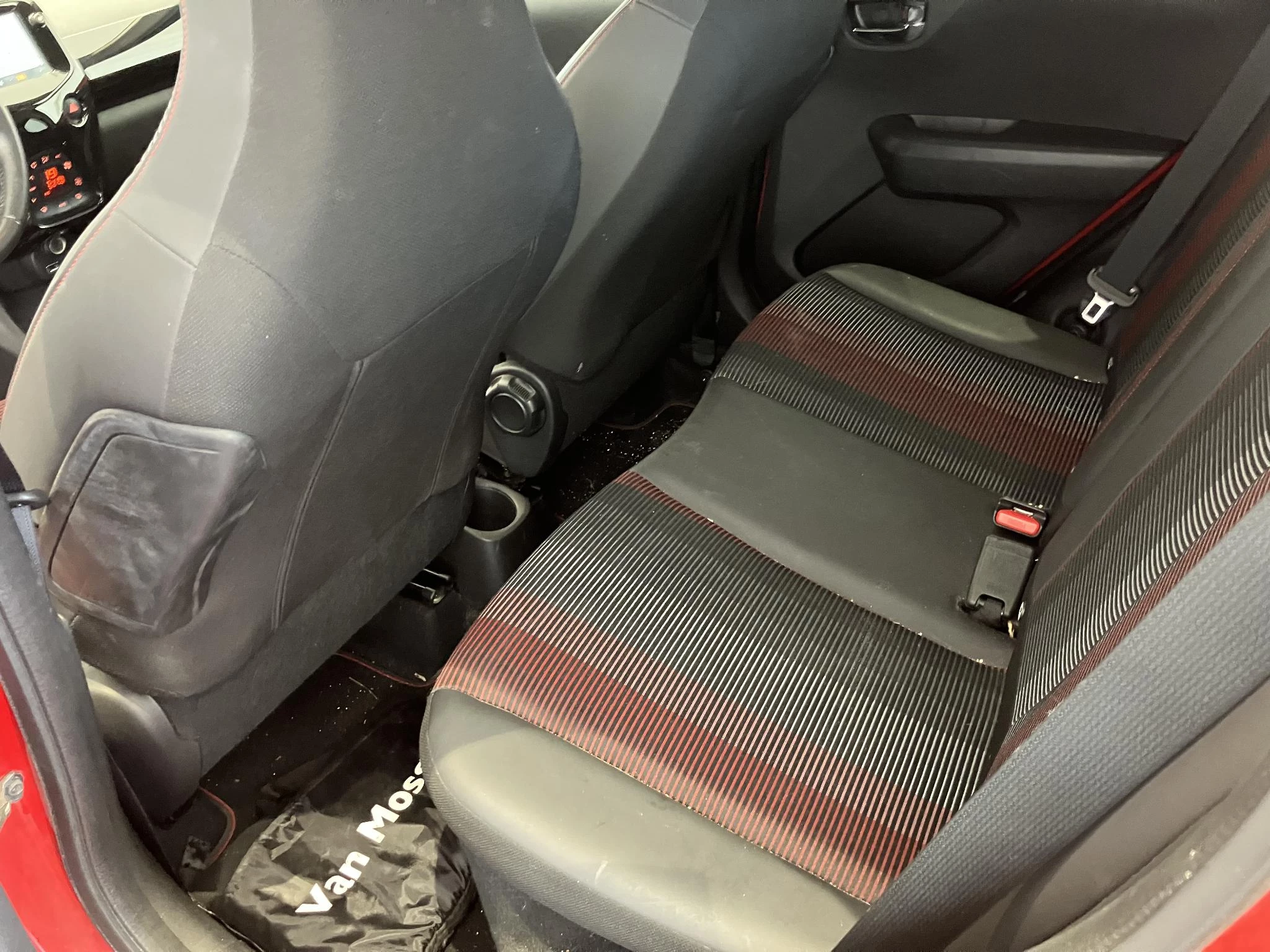 Peugeot-108-image-10