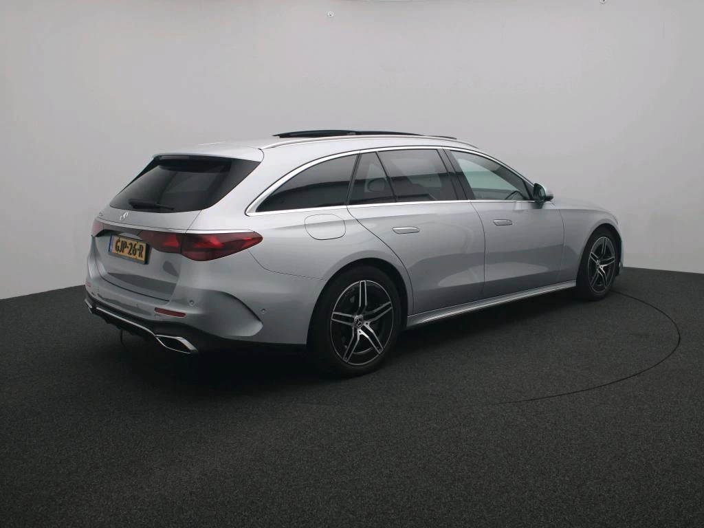 Mercedes-Benz-E-Klasse-image-1