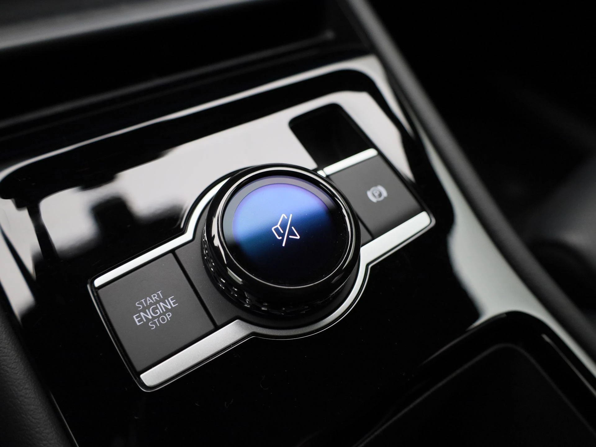 Volkswagen-Tiguan-image-23