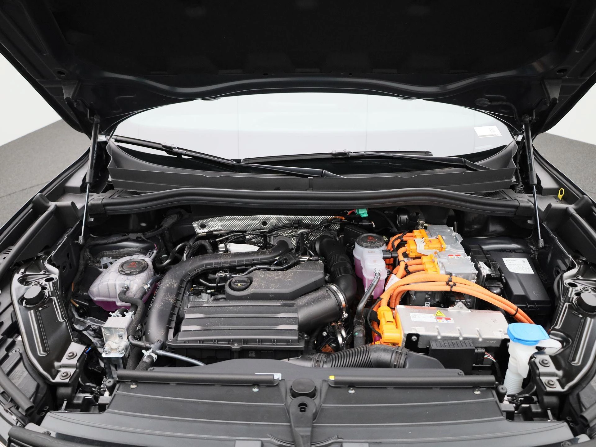 Volkswagen-Tiguan-image-42