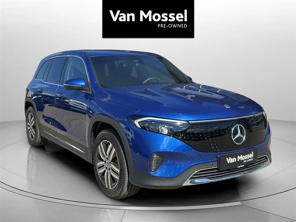 Mercedes-Benz-EQB-image-2