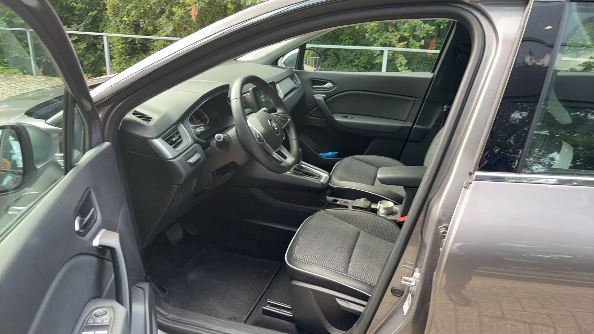 Renault-Captur-image-15