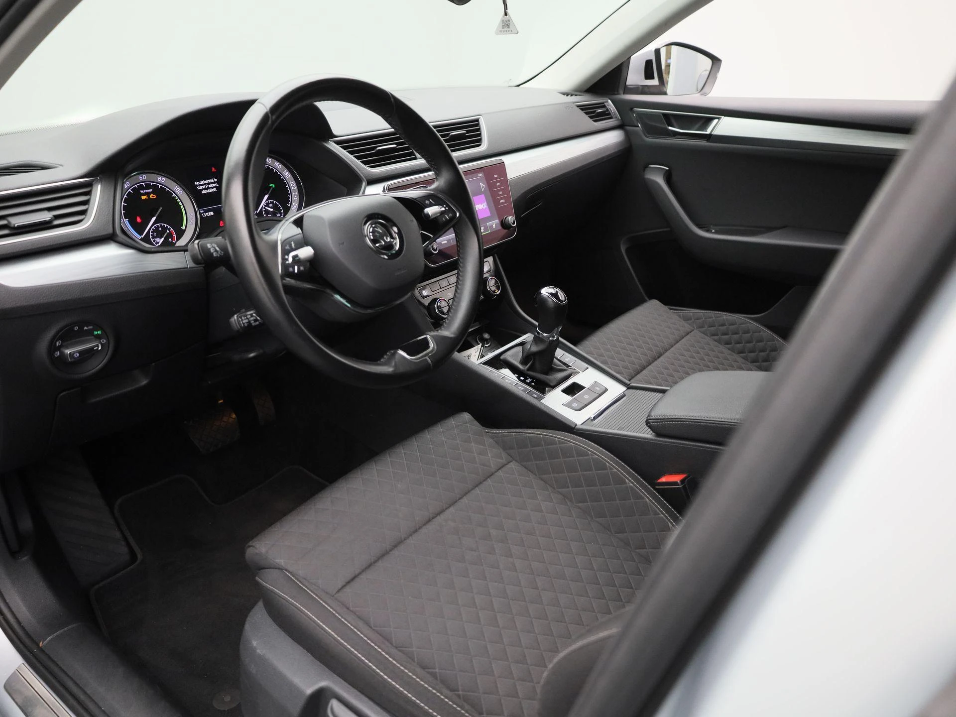 Škoda-Superb-image-14