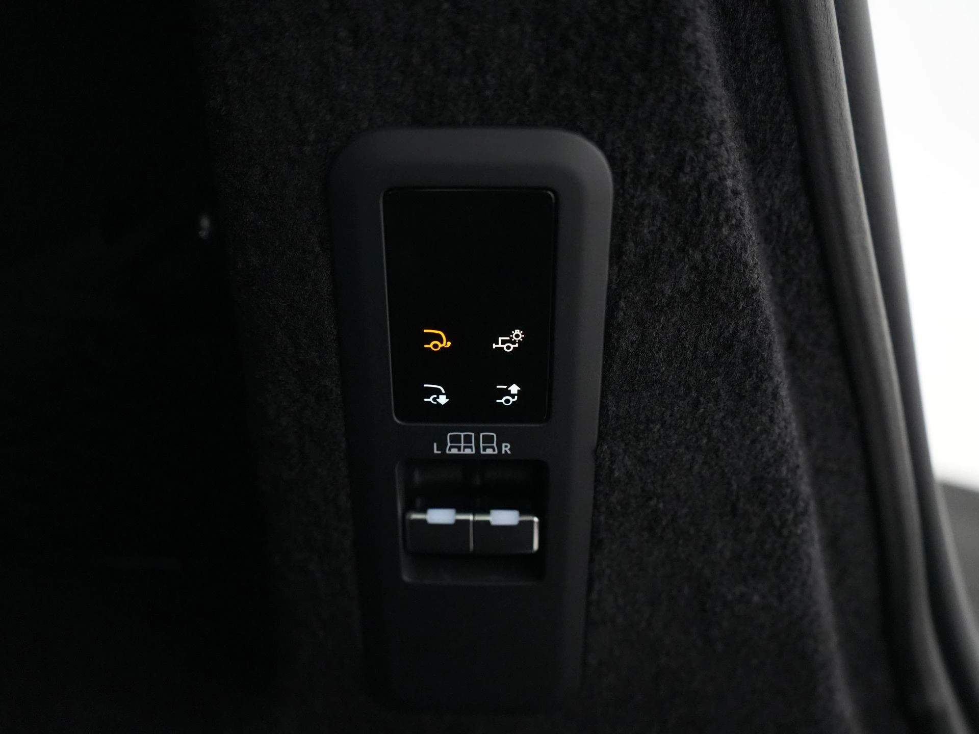 Land Rover-Range Rover Sport-image-47