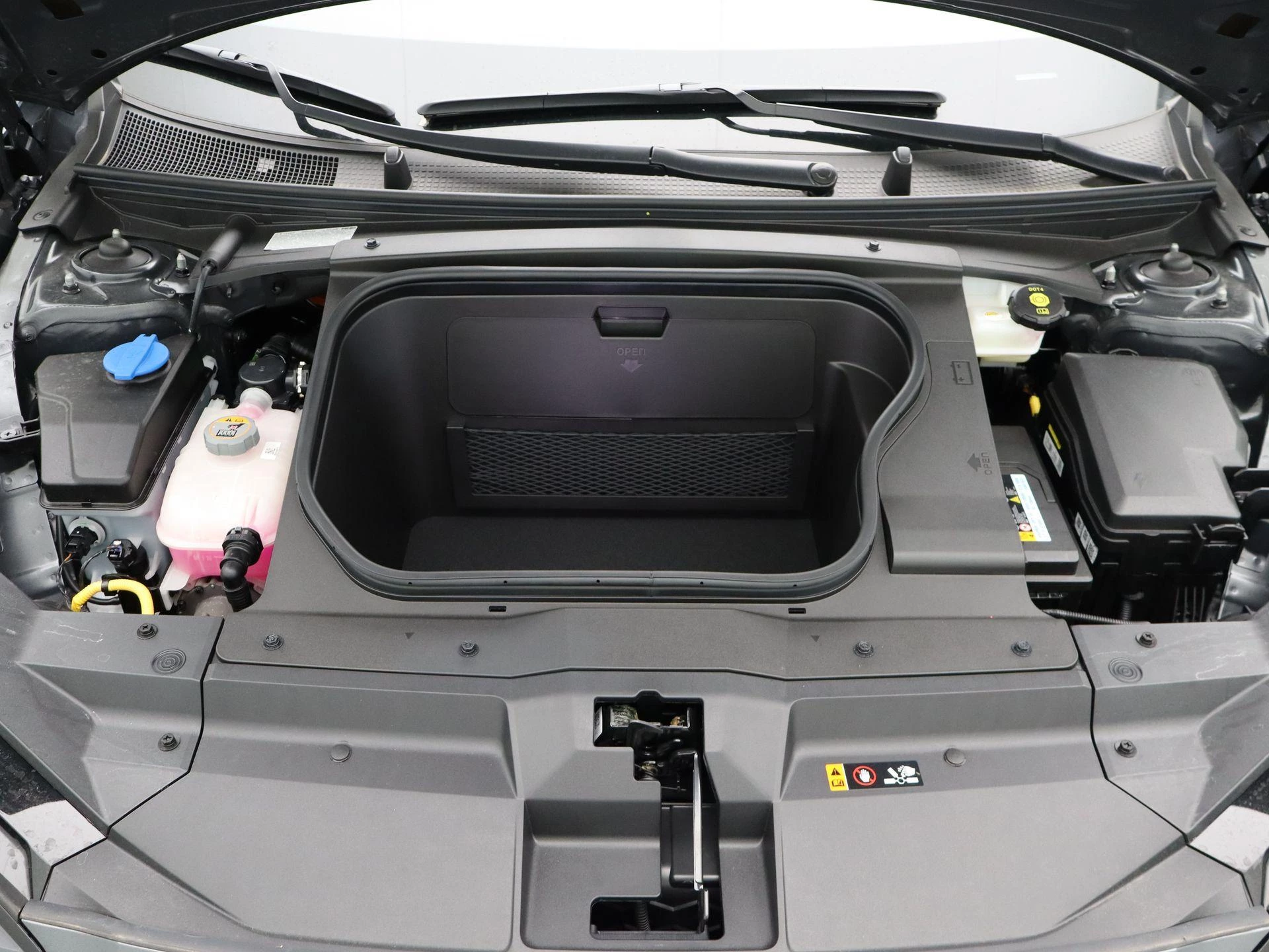 Hyundai-IONIQ 6-image-35