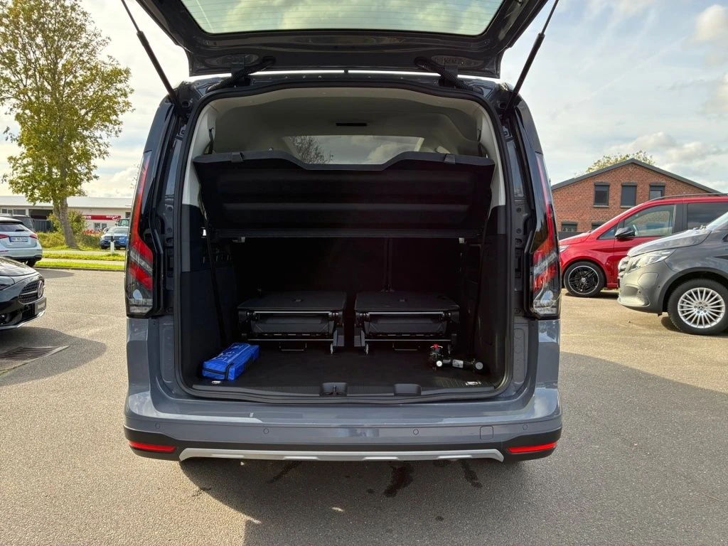 Ford-Tourneo Connect-image-8