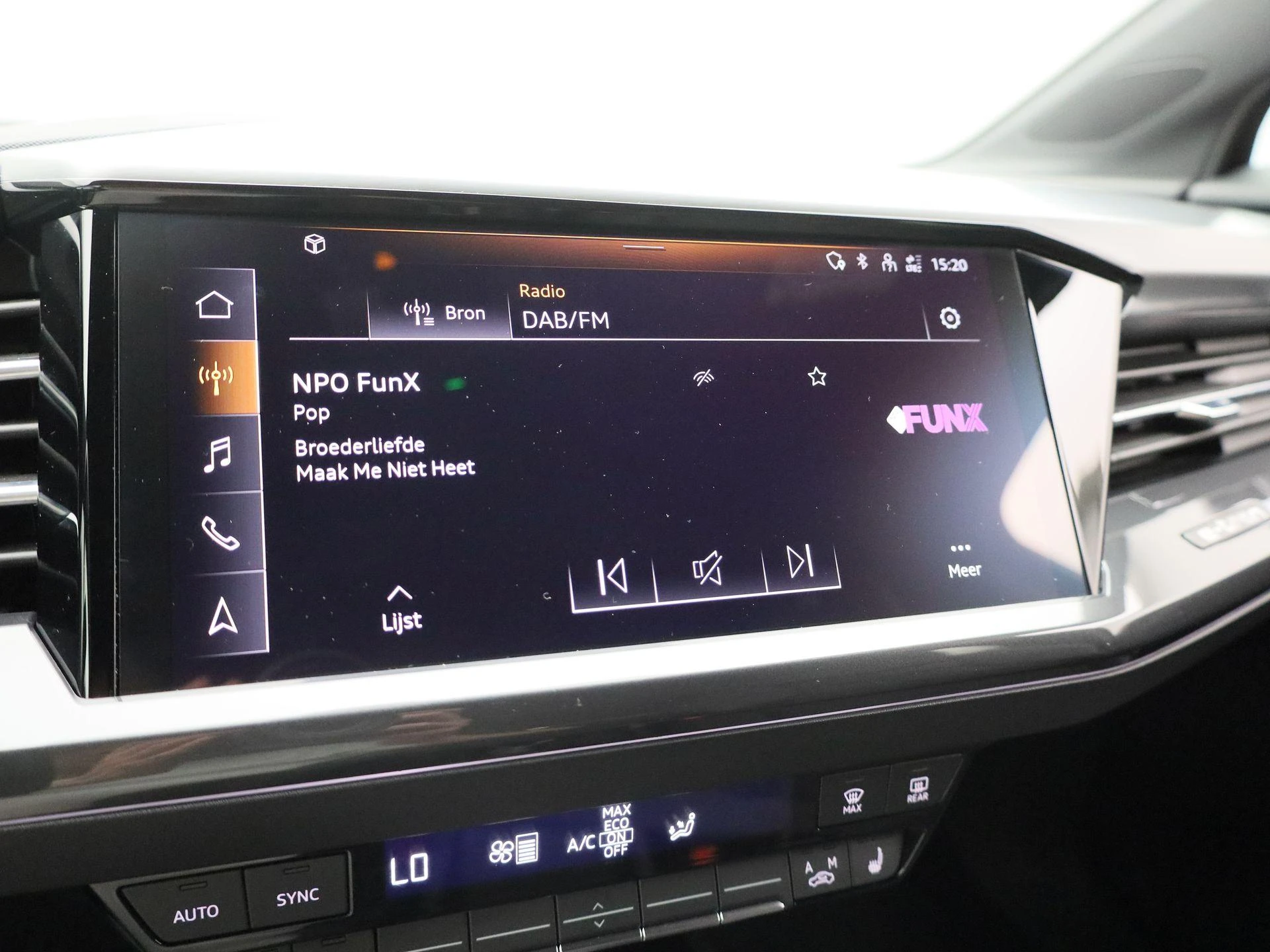 Audi-Q4 e-tron-image-24