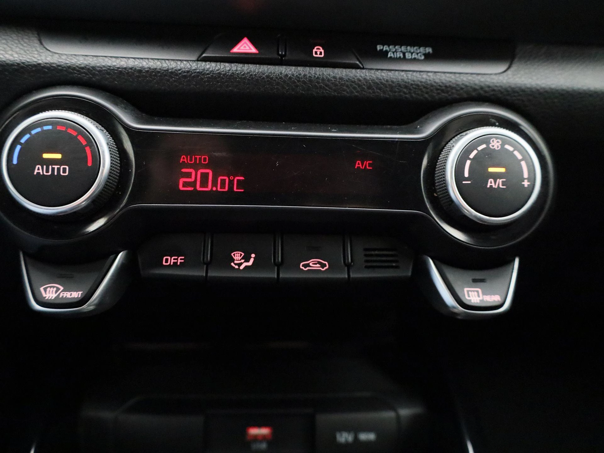 Kia-Stonic-image-19