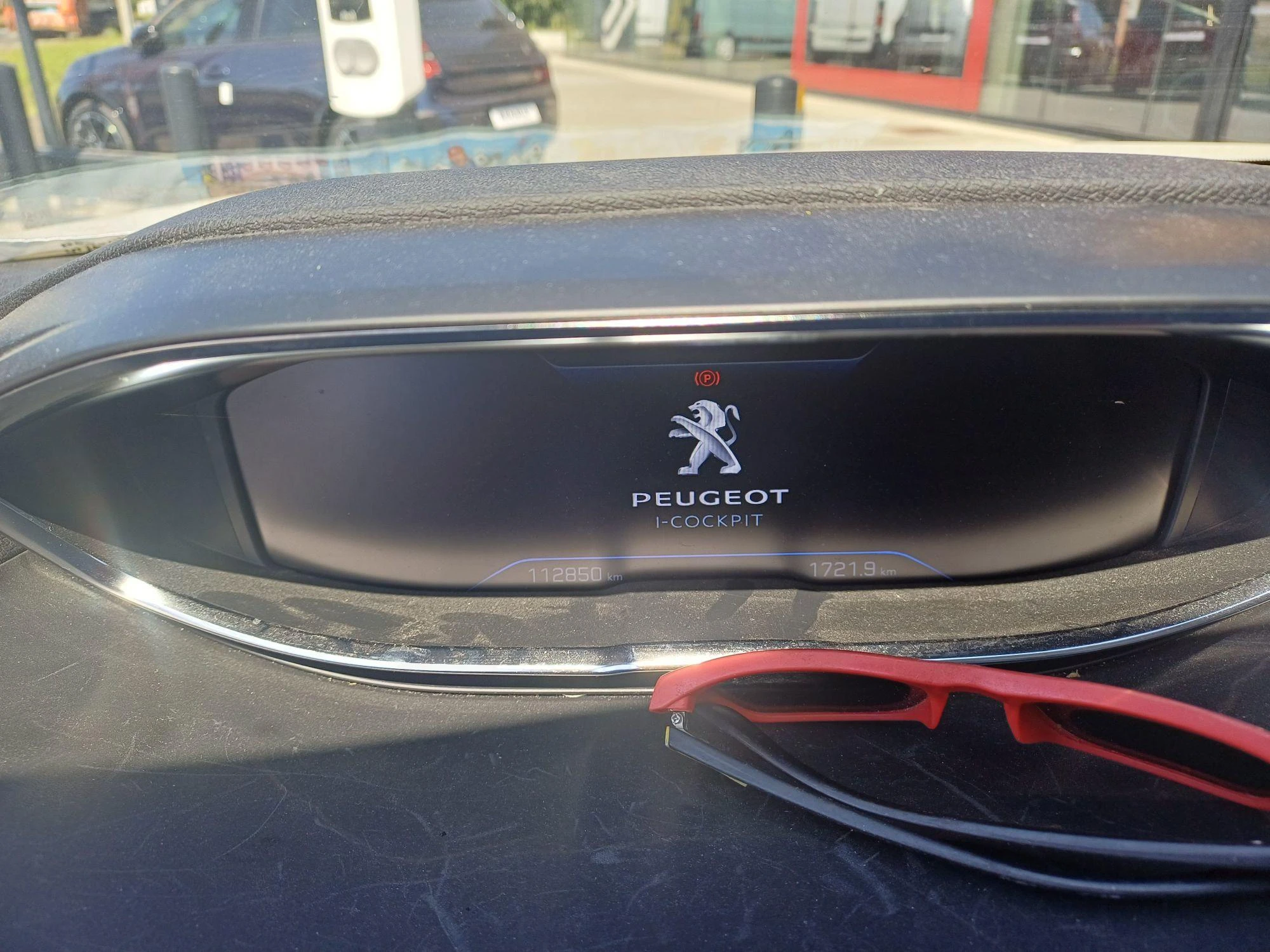 Peugeot-5008-image-8