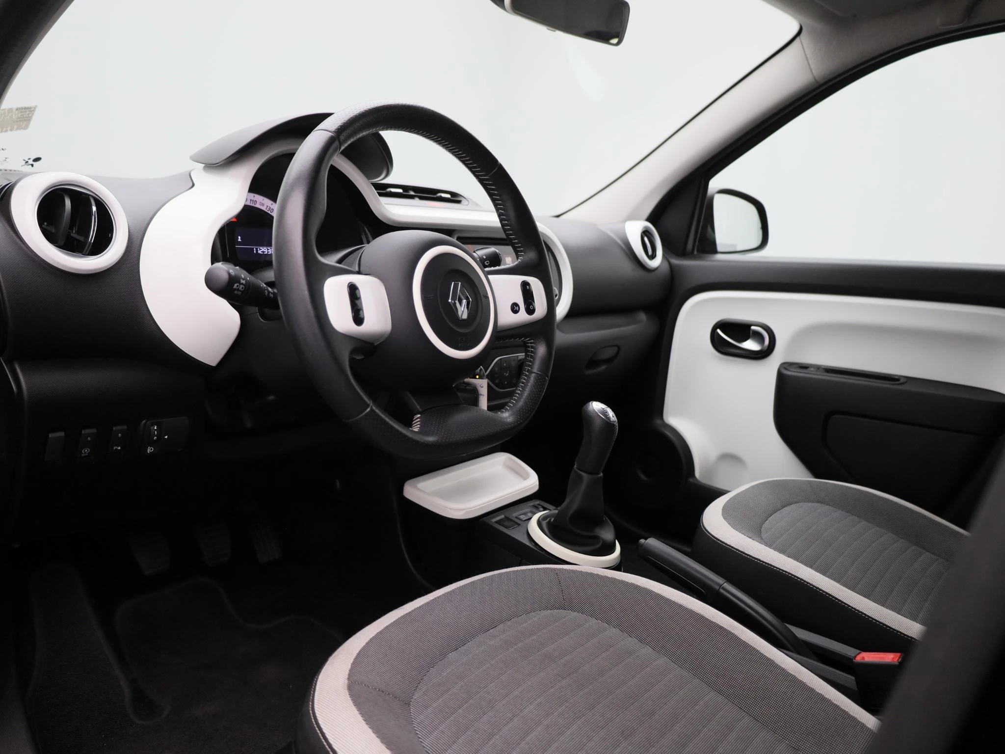 Renault-Twingo-image-23