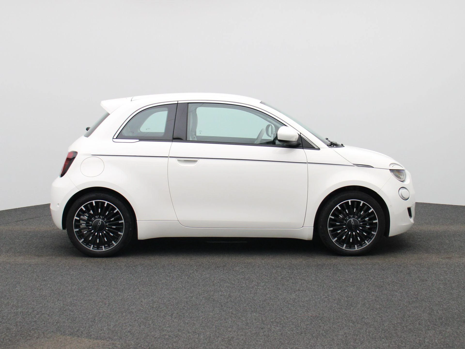 Fiat-500e-image-5