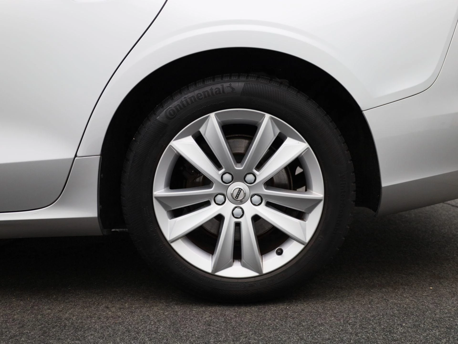 Volvo V60 B3 Geartronic Momentum Pro Camera | Cruise | PDC