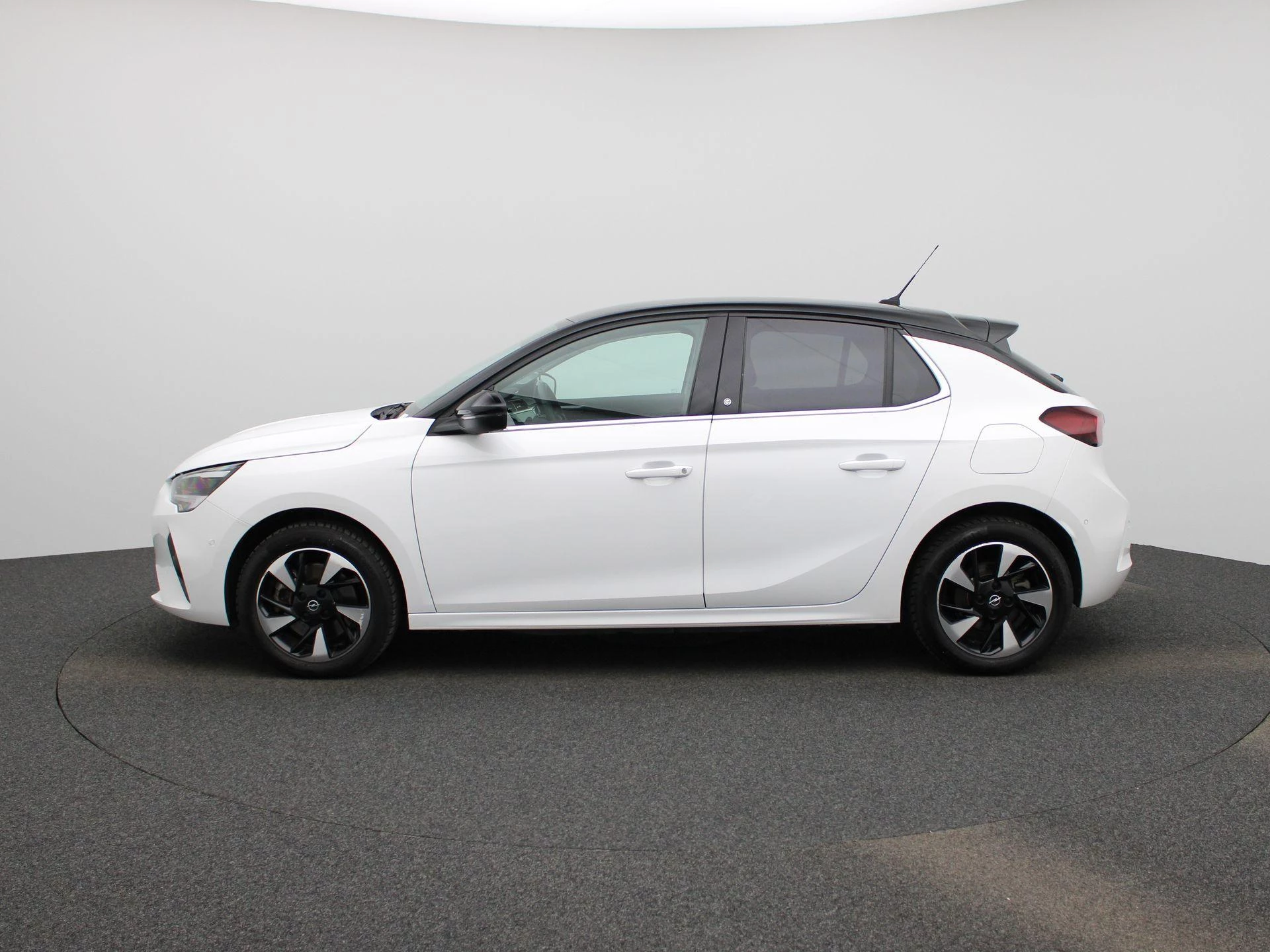 Opel-Corsa-e-image-3