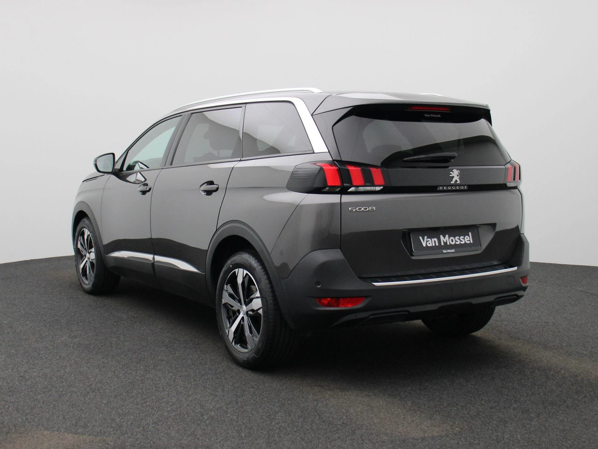 Peugeot-5008-image-1