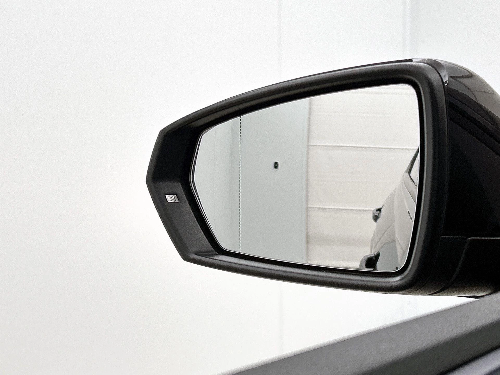 Volkswagen-Polo-image-21