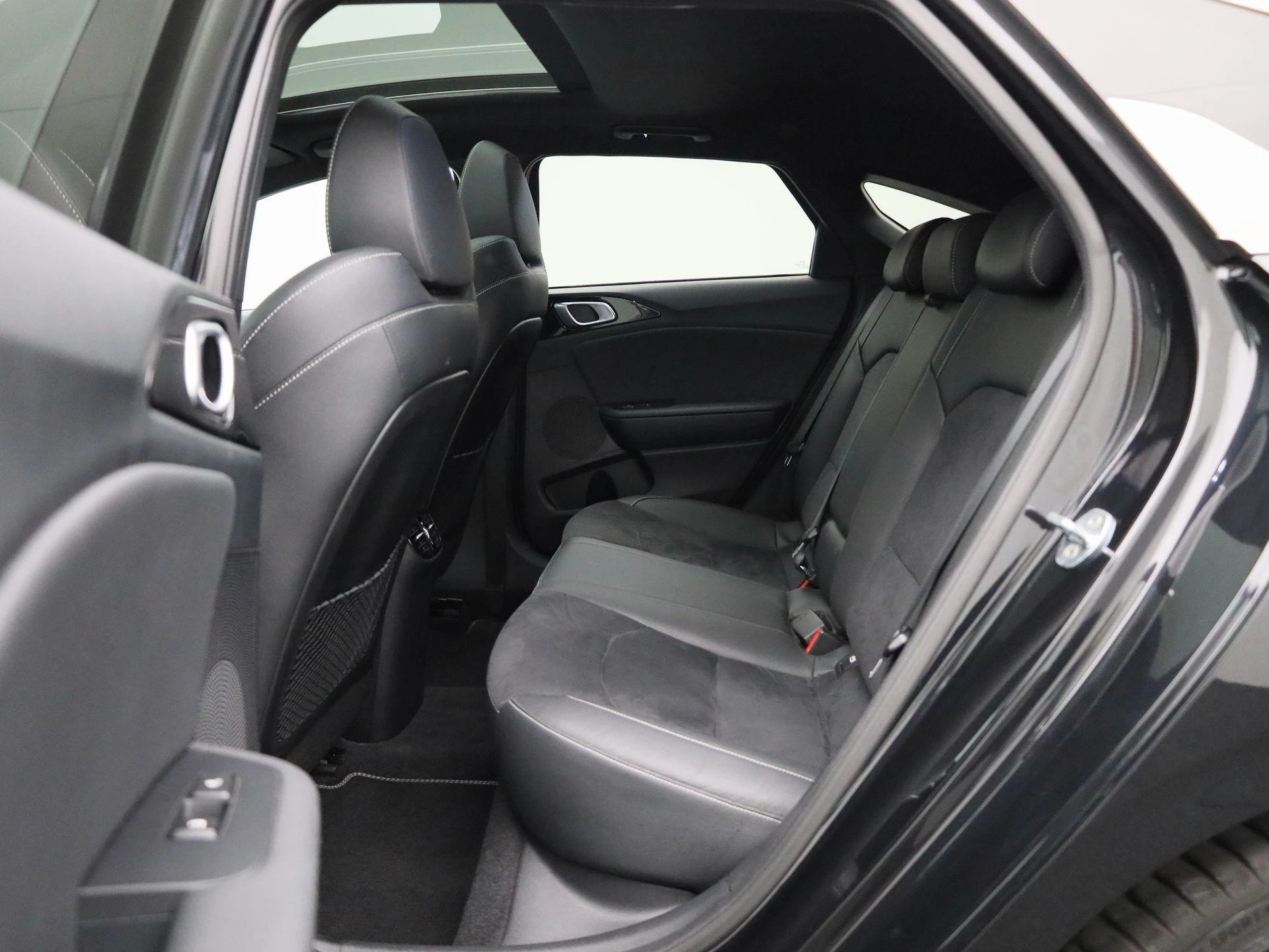 Kia-ProCeed-image-12