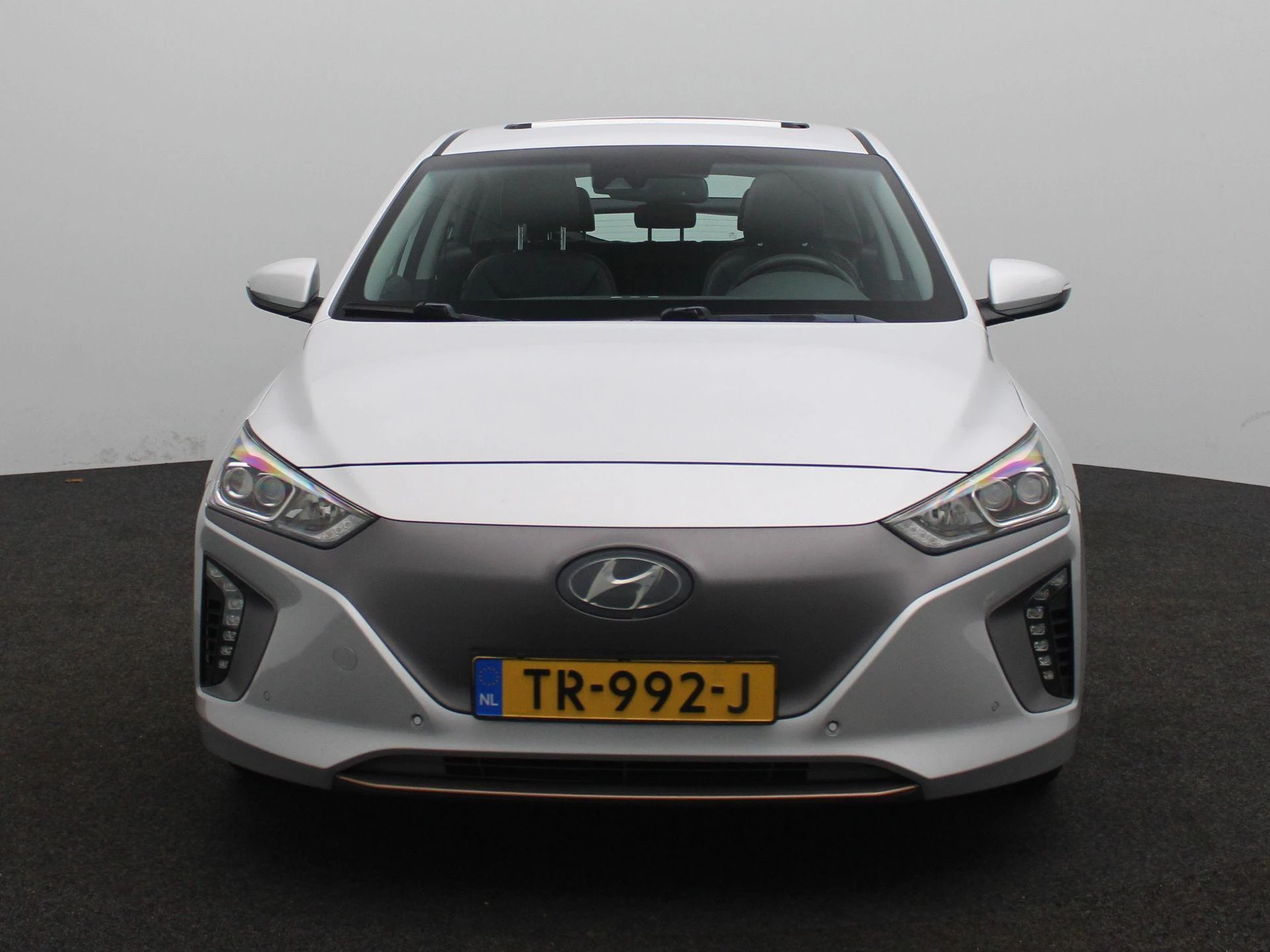 Hyundai-IONIQ-image-3