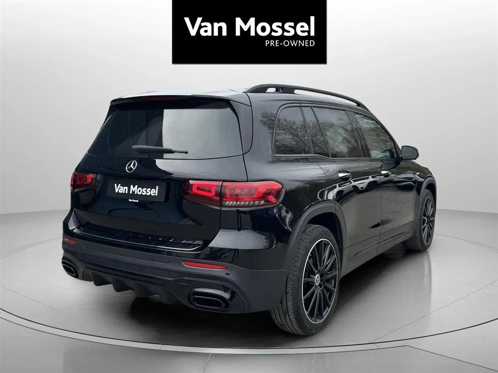Mercedes-Benz-GLB-image-4