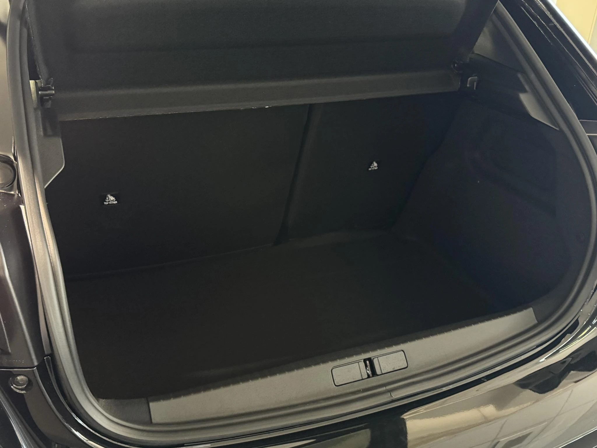 Peugeot-208-image-13