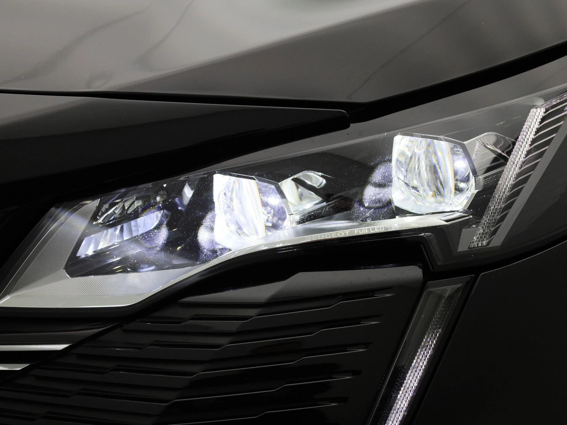 Peugeot-5008-image-14