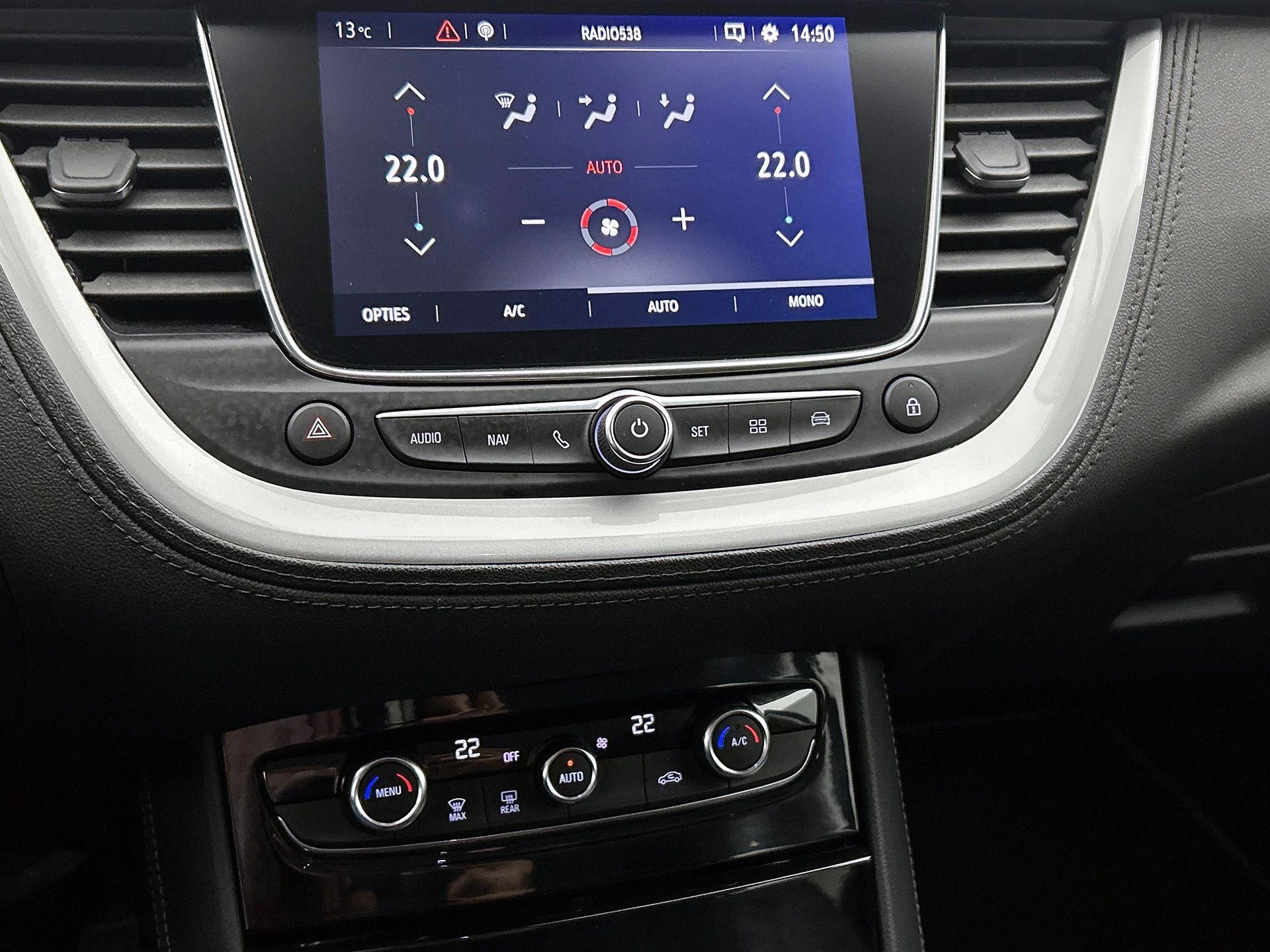 Opel-Grandland X-image-22