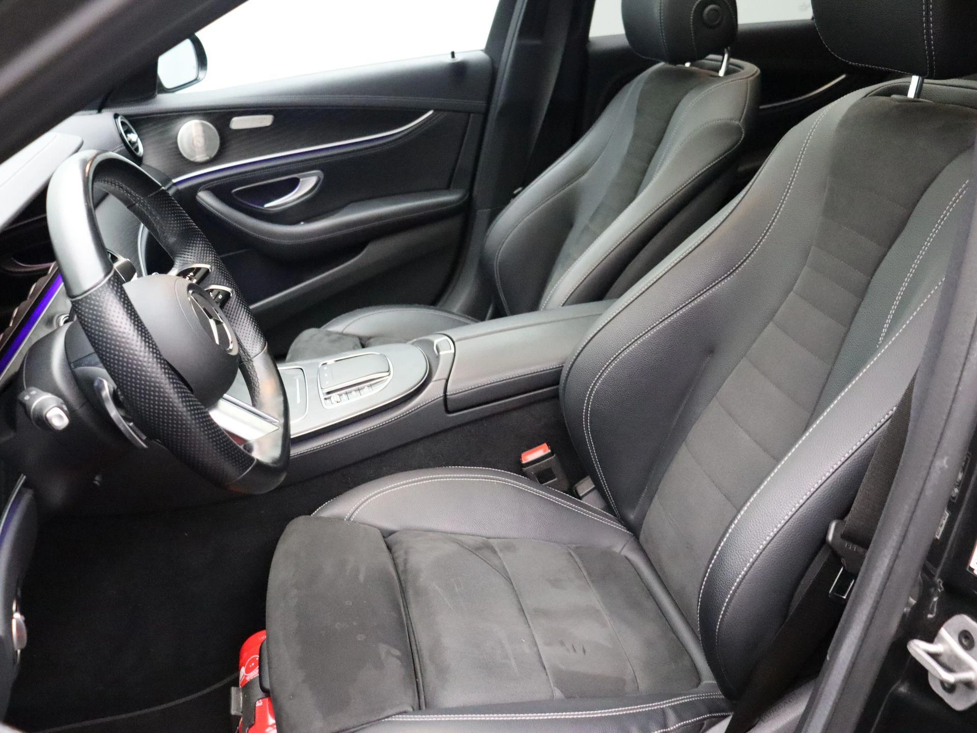Mercedes-Benz-E-Klasse-image-14