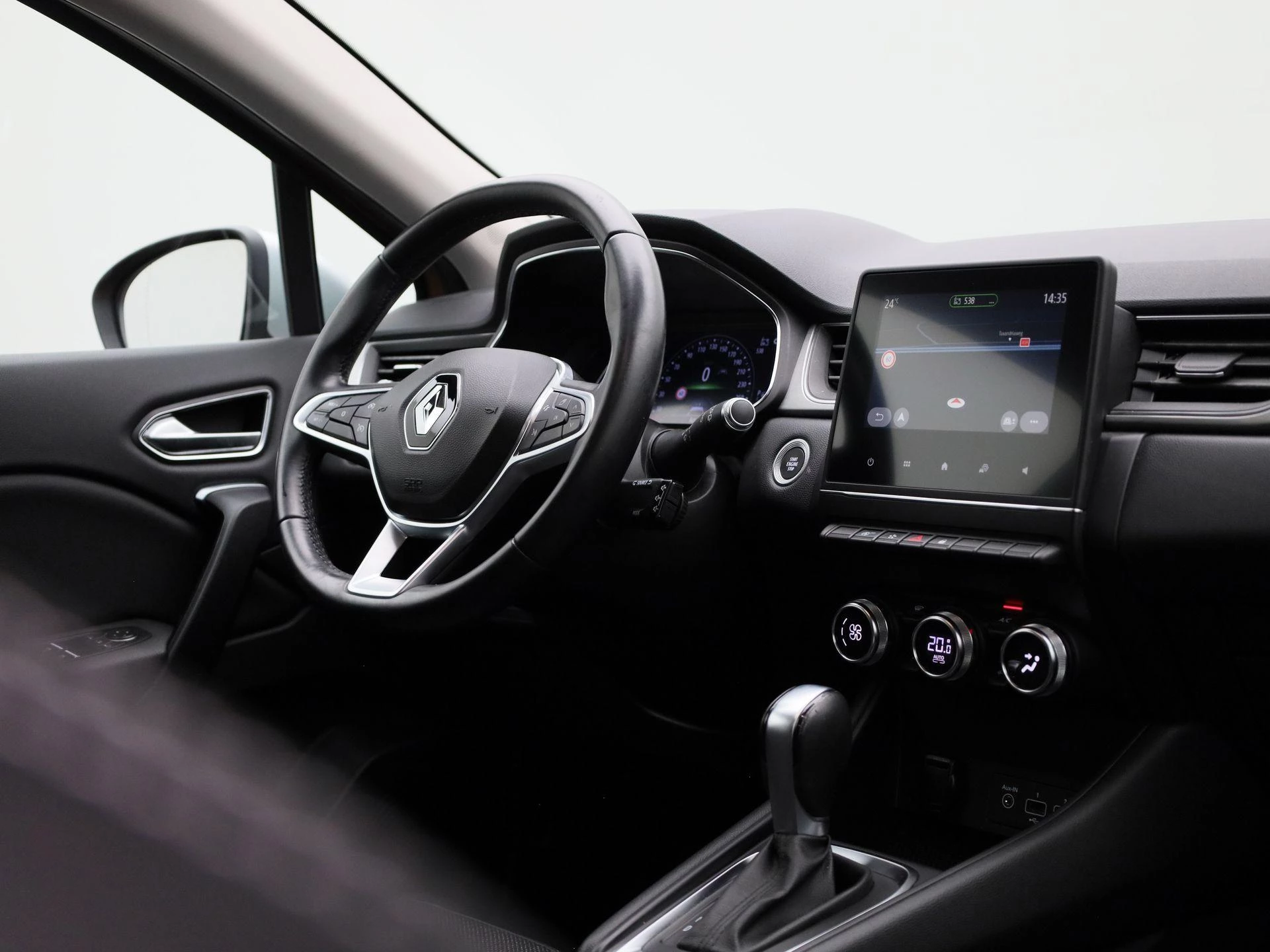 Renault-Captur-image-34